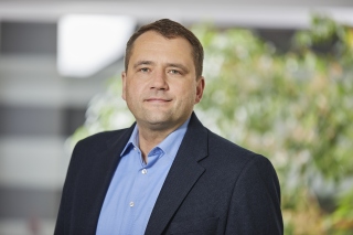 Ausbildung bei den Stadtwerken Halle, Arbeitsdirektor René Walther beantwortet auf Facebook Fragen - live!